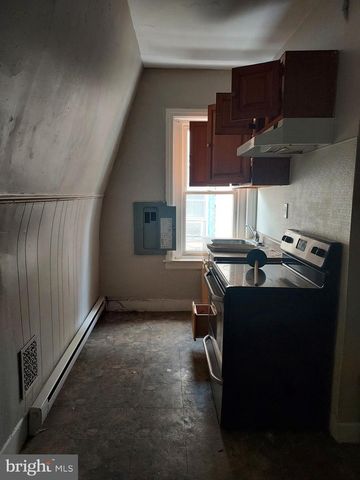 5302 WAYNE AVE, Philadelphia, PA 19144