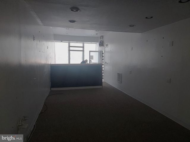 5302 WAYNE AVE, Philadelphia, PA 19144