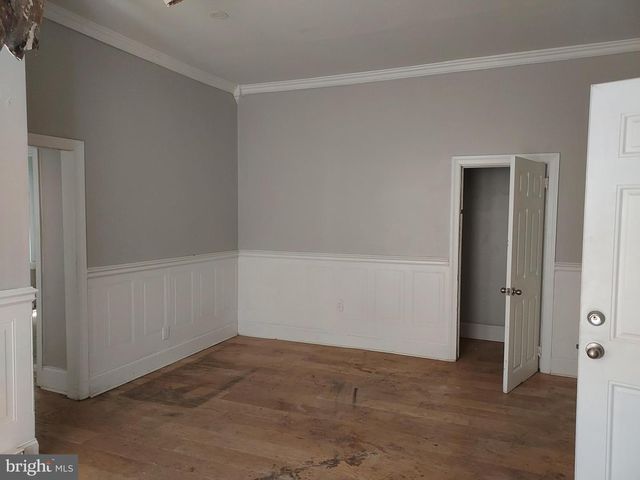5302 WAYNE AVE, Philadelphia, PA 19144