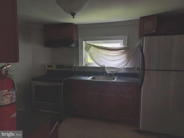5302 WAYNE AVE, Philadelphia, PA 19144