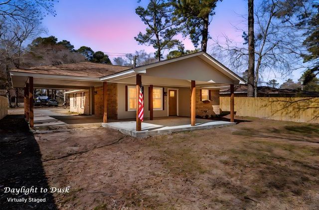 119 Oklahoma Street, Huntington, TX 75949