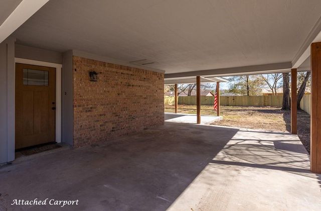 119 Oklahoma Street, Huntington, TX 75949