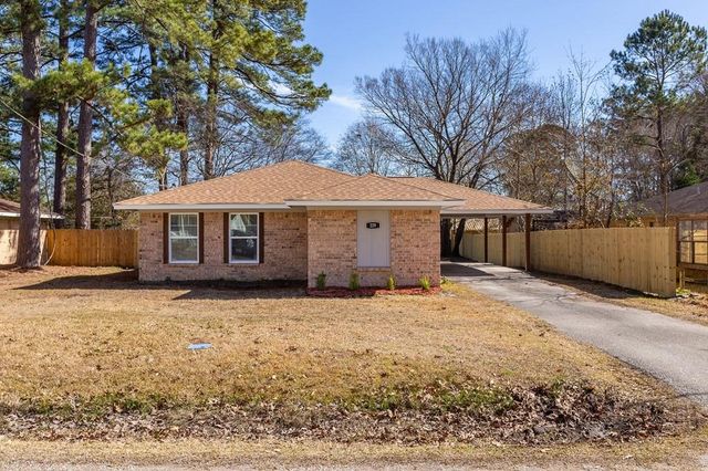 119 Oklahoma Street, Huntington, TX 75949