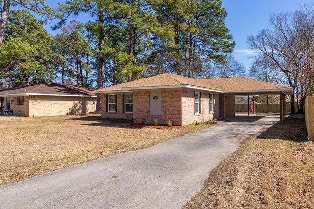 119 Oklahoma Street, Huntington, TX 75949