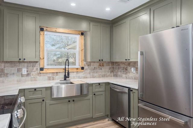 119 Oklahoma Street, Huntington, TX 75949