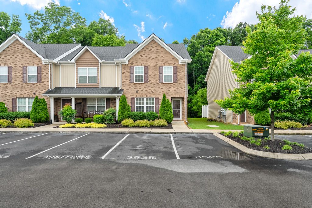 3525 Nightshade Dr, Murfreesboro, TN 37128