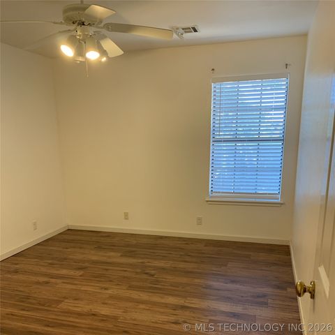 9534 E 76th Street, Tulsa, OK 74133