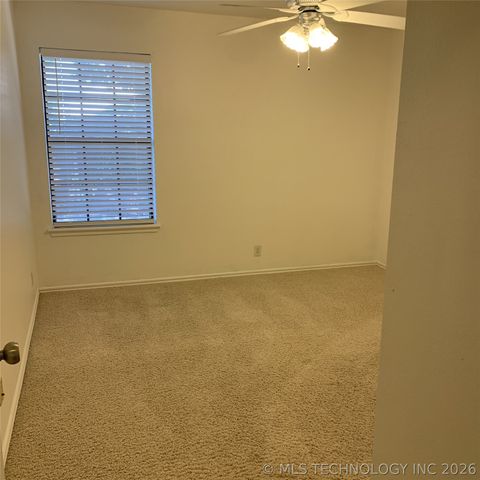 9534 E 76th Street, Tulsa, OK 74133