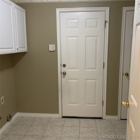 9534 E 76th Street, Tulsa, OK 74133