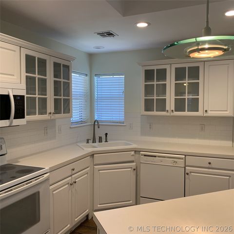 9534 E 76th Street, Tulsa, OK 74133