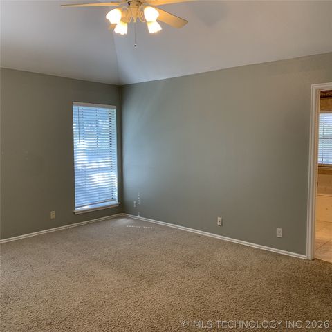 9534 E 76th Street, Tulsa, OK 74133