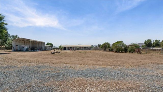 28736 Warren, Hemet, CA 92545