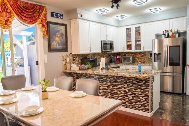 443 Via Marco Ln, Lodi, CA 95240