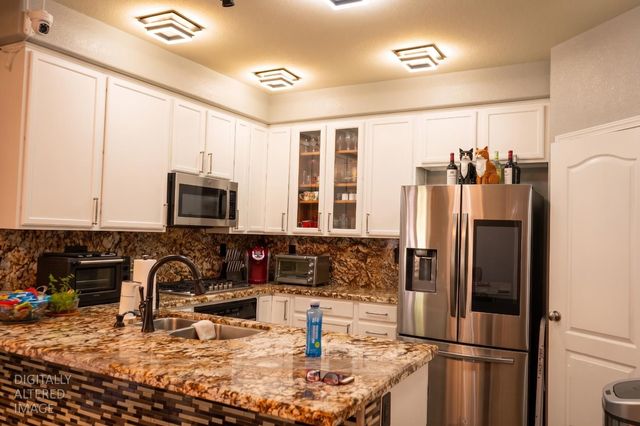 443 Via Marco Ln, Lodi, CA 95240