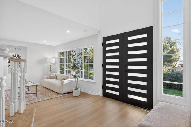 2225 Calle Riscoso, Thousand Oaks, CA 91362