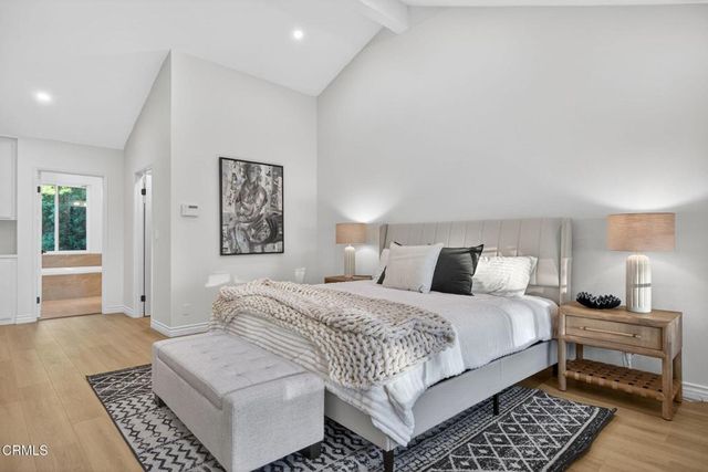 2225 Calle Riscoso, Thousand Oaks, CA 91362