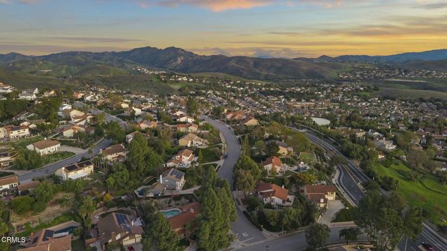 2225 Calle Riscoso, Thousand Oaks, CA 91362