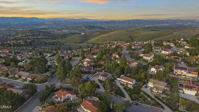 2225 Calle Riscoso, Thousand Oaks, CA 91362