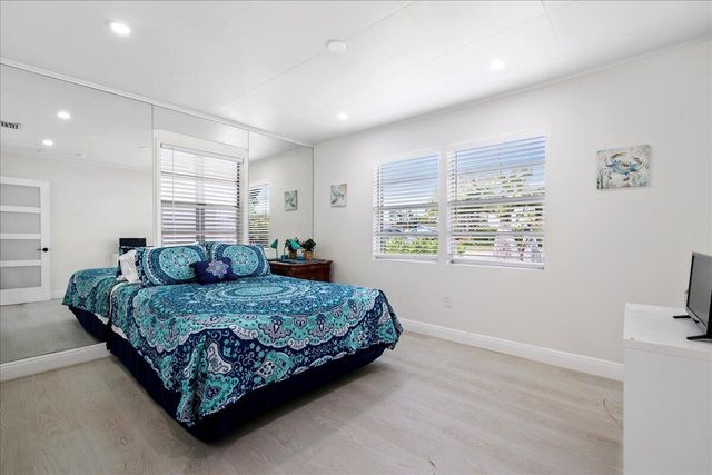 503 N PENNOCK Lane, Jupiter, FL 33458