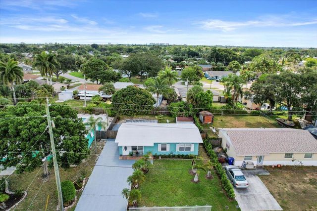 503 N PENNOCK Lane, Jupiter, FL 33458