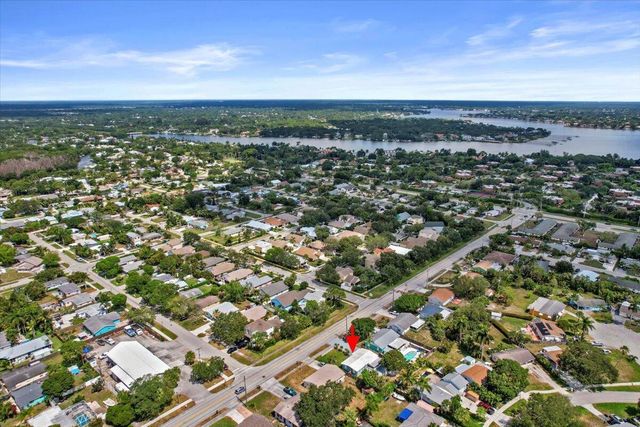 503 N PENNOCK Lane, Jupiter, FL 33458