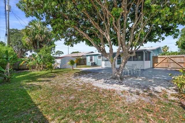 503 N PENNOCK Lane, Jupiter, FL 33458