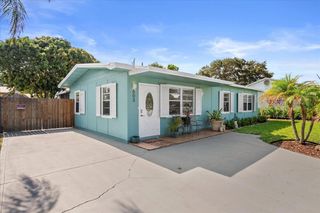 503 N PENNOCK Lane, Jupiter, FL 33458