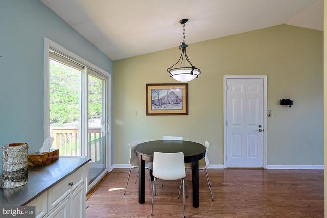 6104 LOCUST LN, Mechanicsburg, PA 17050