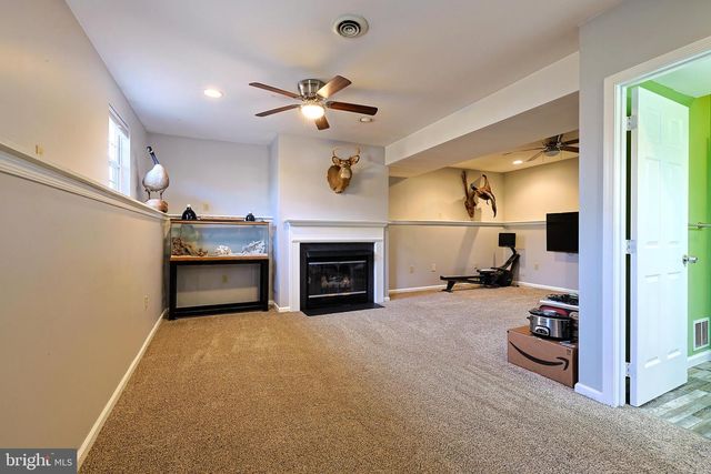 6104 LOCUST LN, Mechanicsburg, PA 17050