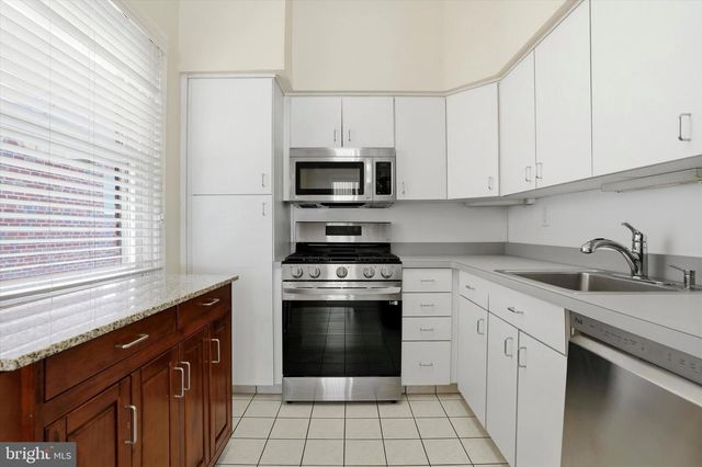 8354 SUMMERDALE AVE, Philadelphia, PA 19152