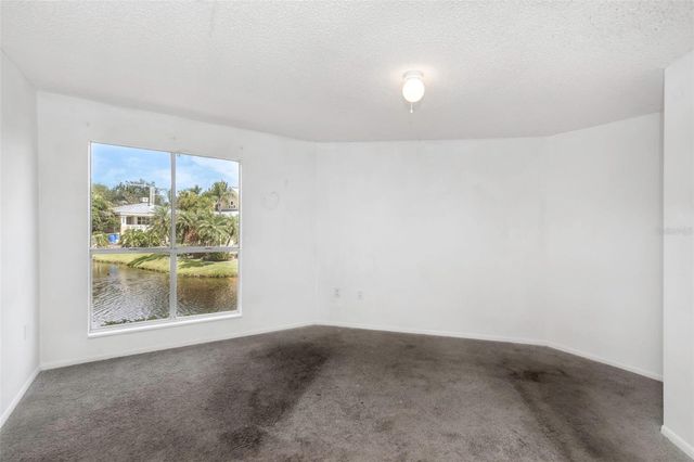 115 112TH AVENUE NE 703, St Petersburg, FL 33716