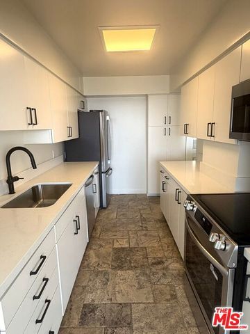 201 Ocean Avenue 408B, Santa Monica, CA 90402