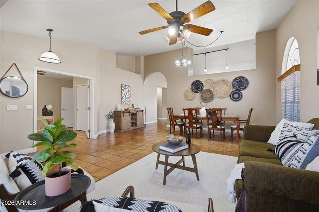 4346 W MISTY WILLOW Lane, Glendale, AZ 85310