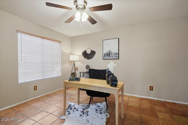 4346 W MISTY WILLOW Lane, Glendale, AZ 85310