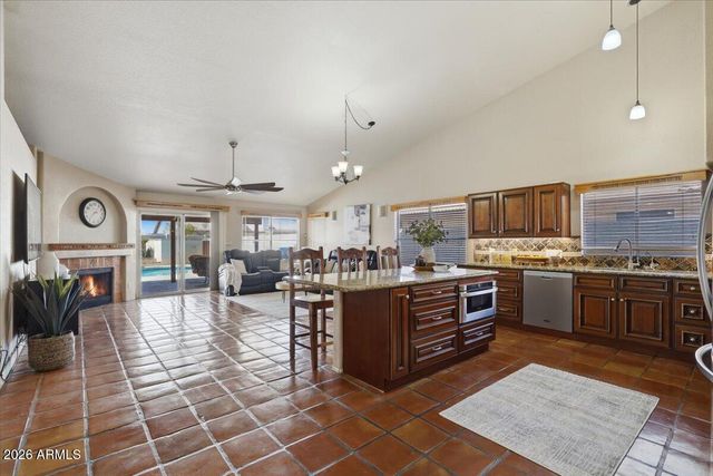 4346 W MISTY WILLOW Lane, Glendale, AZ 85310