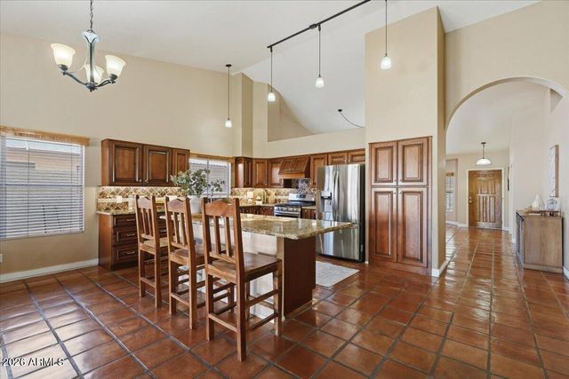 4346 W MISTY WILLOW Lane, Glendale, AZ 85310