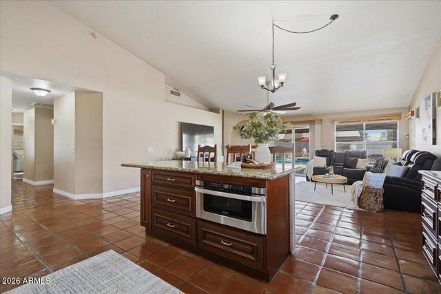 4346 W MISTY WILLOW Lane, Glendale, AZ 85310