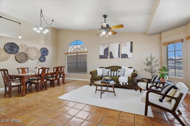 4346 W MISTY WILLOW Lane, Glendale, AZ 85310