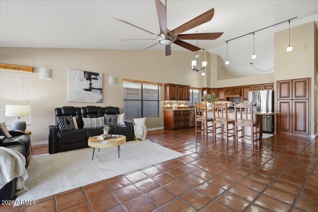 4346 W MISTY WILLOW Lane, Glendale, AZ 85310