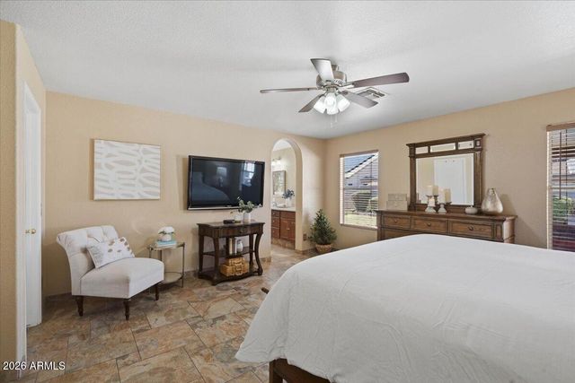 4346 W MISTY WILLOW Lane, Glendale, AZ 85310