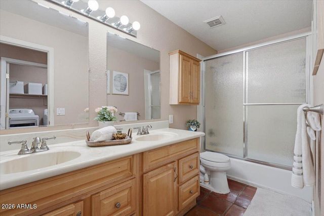 4346 W MISTY WILLOW Lane, Glendale, AZ 85310