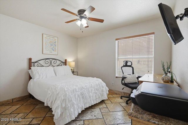 4346 W MISTY WILLOW Lane, Glendale, AZ 85310