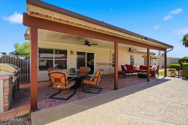 4346 W MISTY WILLOW Lane, Glendale, AZ 85310
