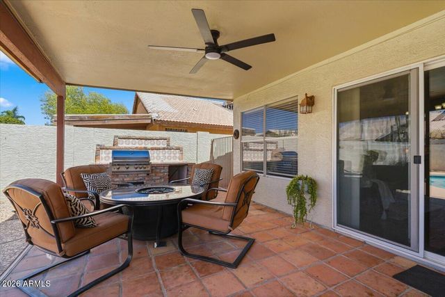 4346 W MISTY WILLOW Lane, Glendale, AZ 85310