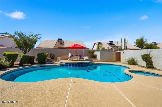 4346 W MISTY WILLOW Lane, Glendale, AZ 85310