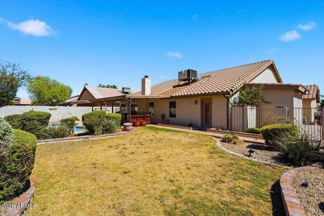 4346 W MISTY WILLOW Lane, Glendale, AZ 85310