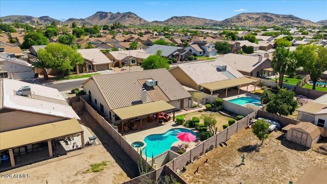 4346 W MISTY WILLOW Lane, Glendale, AZ 85310
