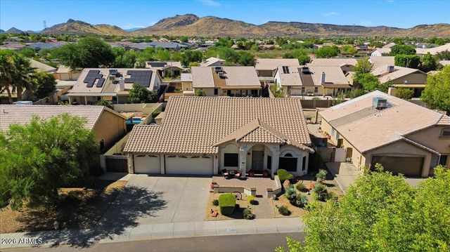 4346 W MISTY WILLOW Lane, Glendale, AZ 85310