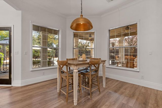 957 N Citadel Avenue, Clovis, CA 93611