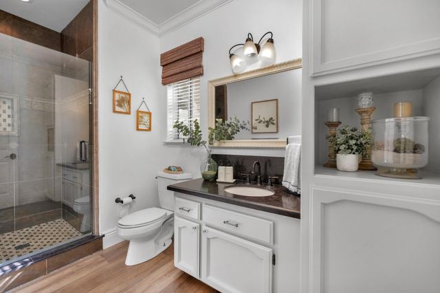 957 N Citadel Avenue, Clovis, CA 93611